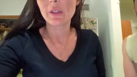 Snapshot of clarnbear chatting on 2, 6, 2026 clarnbear online show from 2, 6, 2026