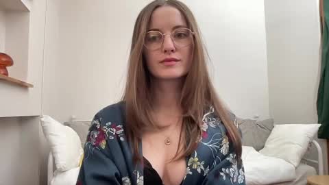 classyandgirly online show from 20, 4, 2026