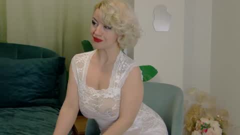 Classy Tinna online show from 22, 1, 2025