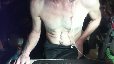 claudeg2523 online show from 21, 12, 2025