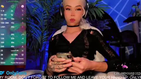 Snapshot of claudia_cooper chatting on 10, 12, 2024 online show from 10, 12, 2024