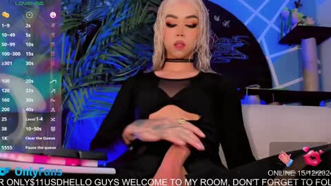 Snapshot of claudia_cooper chatting on 15, 12, 2024 online show from 15, 12, 2024