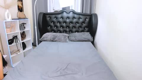 Snapshot of claudia_empress chatting on 16, 5, 2026 Naughty Claudia online show from 16, 5, 2026