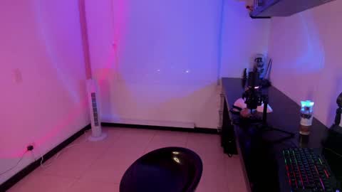   online show from 16, 12, 2024
