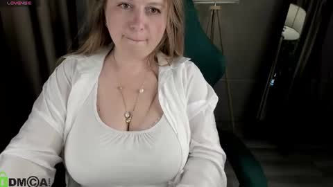 Snapshot of cleoxotie chatting on 16, 7, 2026 cleoxotie online show from 16, 7, 2026