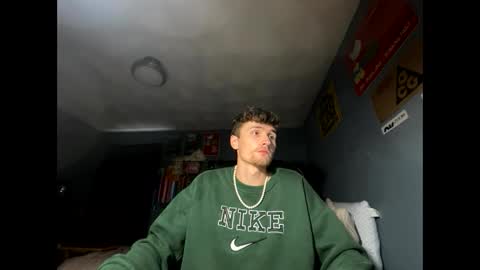 Snapshot of clint_wood chatting on 13, 11, 2025 clint_wood online show from 13, 11, 2025