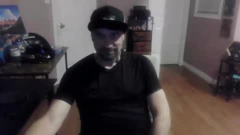 Snapshot of clintwood12 chatting on 4, 5, 2026 chad online show from 4, 5, 2026