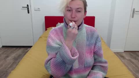 Syl  online show from 17, 2, 2025