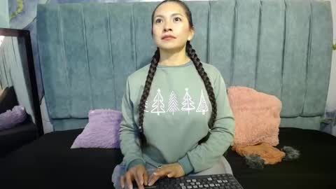 Snapshot of cloe16_ chatting on 1, 12, 2025 Cloe online show from 1, 12, 2025