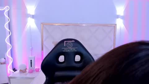 Snapshot of cloe_1tay chatting on 24, 4, 2026 cloe_1tay online show from 24, 4, 2026