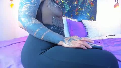 Cloe Bridgee online show from 5, 1, 2025