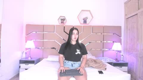 Cloe Online de 600 a 1400 online show from 13, 2, 2025