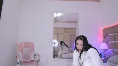 Cloe Online de 600 a 1400 online show from 19, 2, 2025