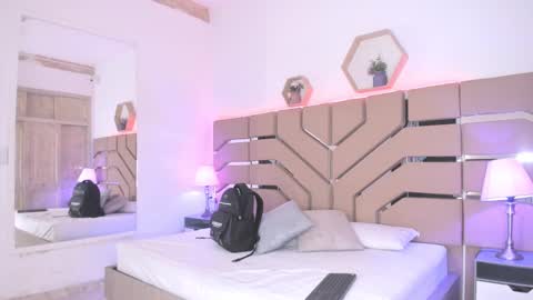 Cloe Online de 600 a 1400 online show from 19, 9, 2025