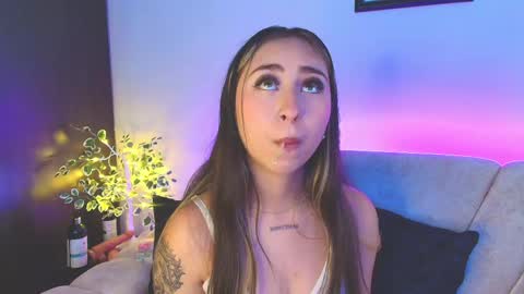 cloe_martinezz_ online show from 29, 4, 2026