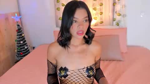 Chloe Smith online show from 4, 12, 2025