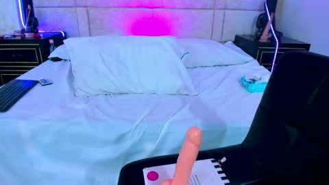 Clohe the wonder online show from 14, 4, 2026