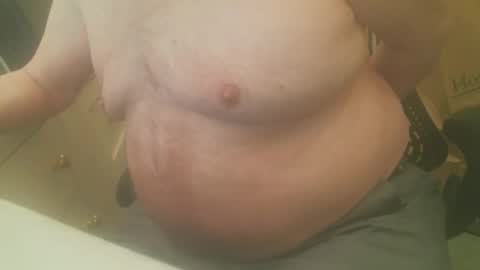 Snapshot of clouds8888 chatting on 12, 10, 2025 clouds8888 online show from 12, 10, 2025