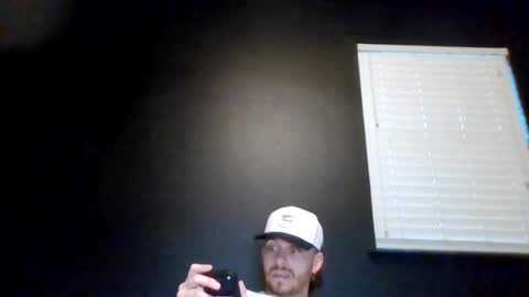 Snapshot of cloudyydayzz chatting on 22, 6, 2026 tallhungandcloudy online show from 22, 6, 2026