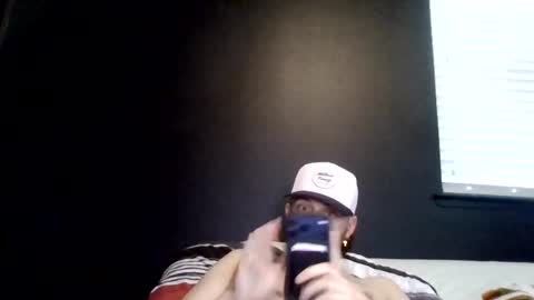 Snapshot of cloudyydayzz chatting on 22, 6, 2026 tallhungandcloudy online show from 22, 6, 2026