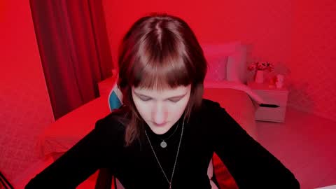  Clover  follow me  online show from 15, 12, 2024