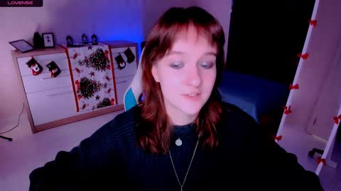  Clover  follow me  online show from 19, 1, 2025