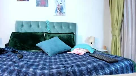 emely dolce online show from 24, 2, 2025