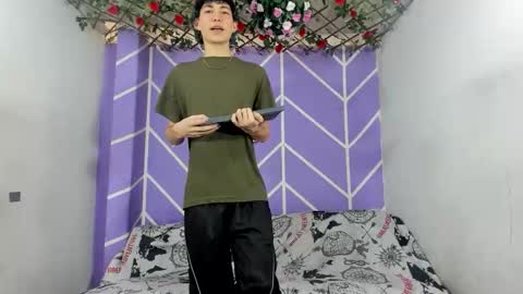 Snapshot of club_latinboys chatting on 10, 10, 2025 club_latinboys online show from 10, 10, 2025