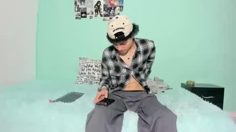 Snapshot of club_latinboys chatting on 7, 11, 2025 club_latinboys online show from 7, 11, 2025