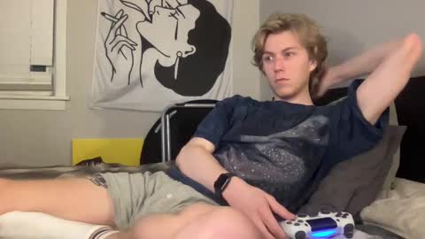 Snapshot of clydeaustin chatting on 20, 12, 2024 Clyde Austin online show from 20, 12, 2024