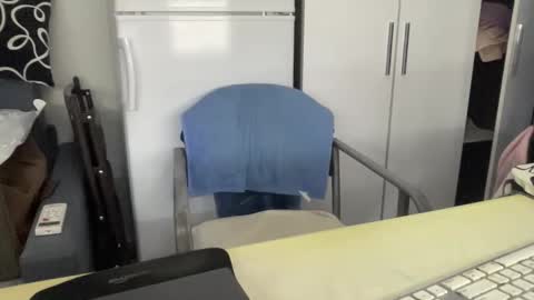 Snapshot of coach_karl chatting on 25, 10, 2025 Coach Karl Porn Star Tip me all the way to my next trip online show from 25, 10, 2025