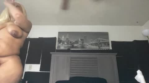 CocaNutt online show from 21, 12, 2025