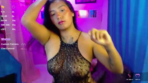 Snapshot of coco_macr chatting on 27, 7, 2026 coco_macr online show from 27, 7, 2026