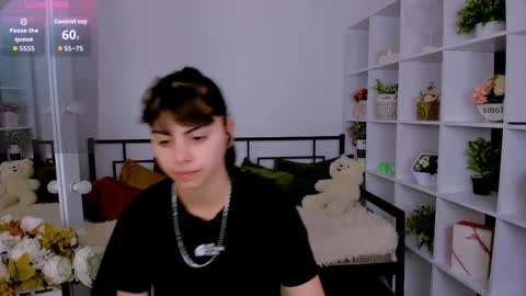 Snapshot of cocoa_sins chatting on 8, 11, 2025 Olivia online show from 8, 11, 2025