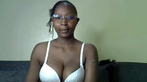 Snapshot of cocobaby_ chatting on 12, 4, 2026 Coco online show from 12, 4, 2026