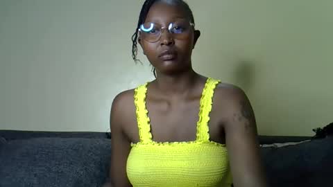 Snapshot of cocobaby_ chatting on 17, 4, 2026 Coco online show from 17, 4, 2026