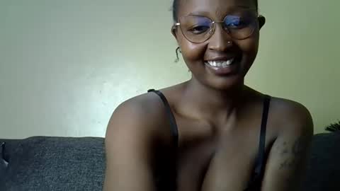 Snapshot of cocobaby_ chatting on 3, 5, 2026 Coco online show from 3, 5, 2026