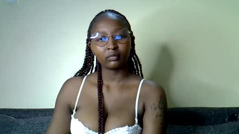 Snapshot of cocobaby_ chatting on 25, 5, 2026 Coco online show from 25, 5, 2026