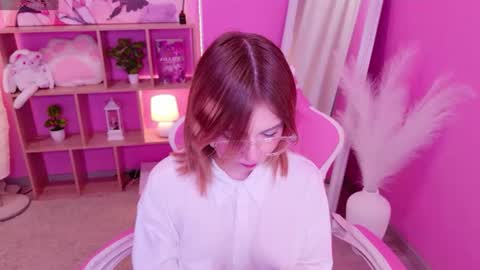 Mia online show from 28, 6, 2026