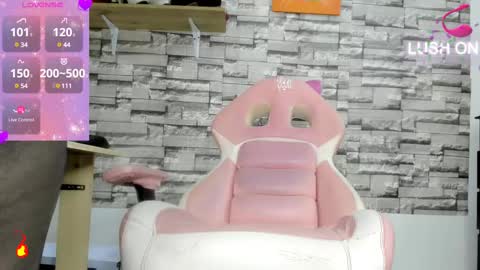 Snapshot of coffee_hot chatting on 28, 2, 2025 laurita online show from 28, 2, 2025