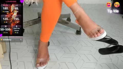 laurita online show from 28, 11, 2025