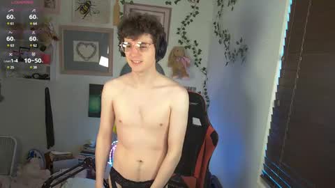 Snapshot of cokia_ chatting on 10, 2, 2025 Cokia online show from 10, 2, 2025