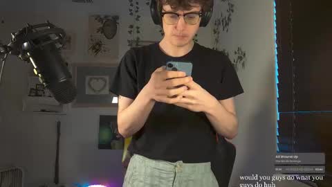 Snapshot of cokia_ chatting on 4, 3, 2025 Cokia online show from 4, 3, 2025