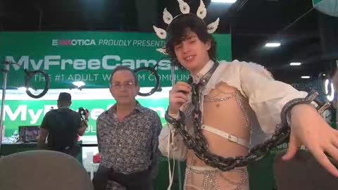 Snapshot of cokia_ chatting on 25, 10, 2025 Cokia online show from 25, 10, 2025