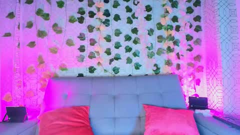 colett online show from 16, 9, 2025