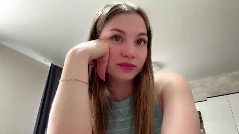Snapshot of coletteyett chatting on 10, 6, 2026 Emilia online show from 10, 6, 2026