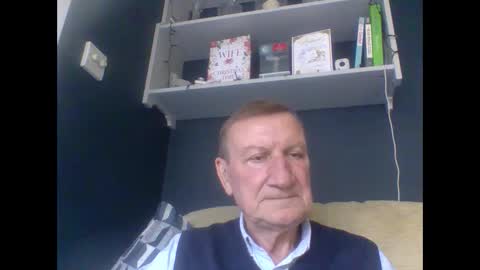Snapshot of colinbeech chatting on 30, 12, 2024 colinbeech online show from 30, 12, 2024