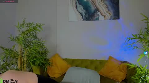 Snapshot of colleen_blake chatting on 15, 6, 2026 Collen Mon Tue Wed Thu Fri GMT 3 0300am - 0900am online show from 15, 6, 2026