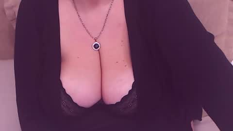 Maddison online show from 10, 2, 2025