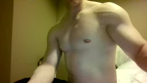 Snapshot of college_muscle chatting on 4, 7, 2026 foreverxshredded online show from 4, 7, 2026